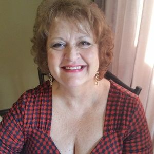 Meet your Posher, Pamela